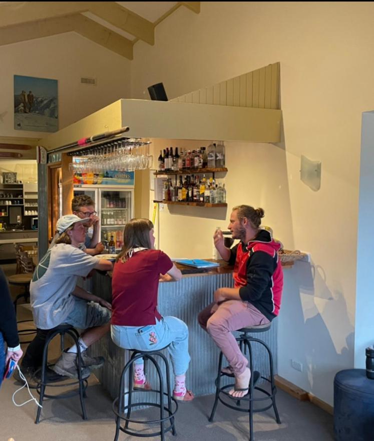 Cooroona Alpine Lodge Falls Creek Εξωτερικό φωτογραφία