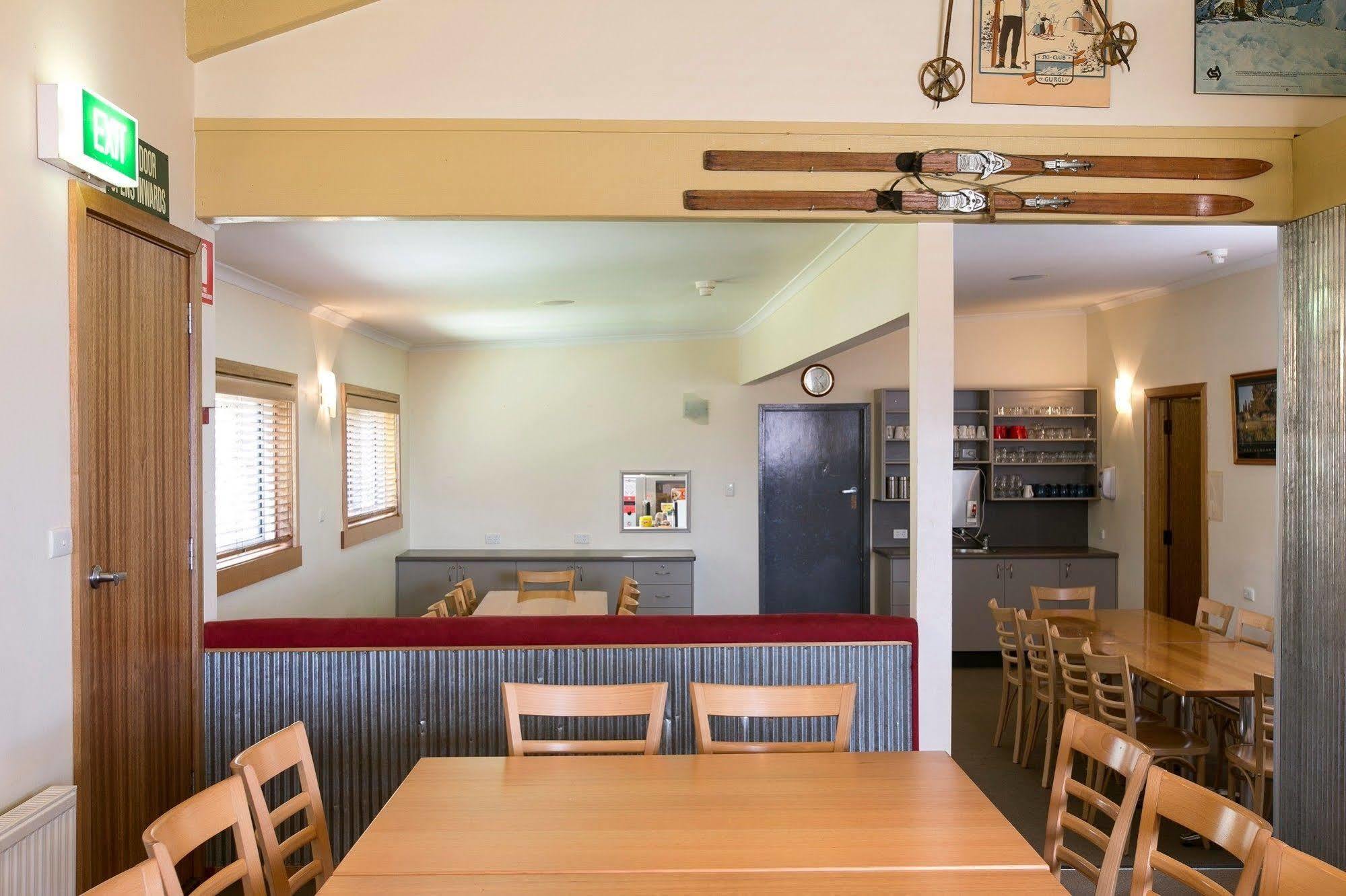 Cooroona Alpine Lodge Falls Creek Εξωτερικό φωτογραφία